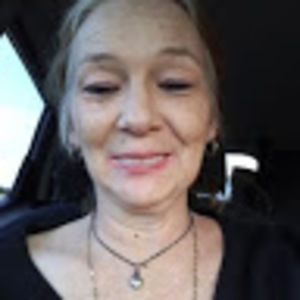 Meet your Posher, Mia